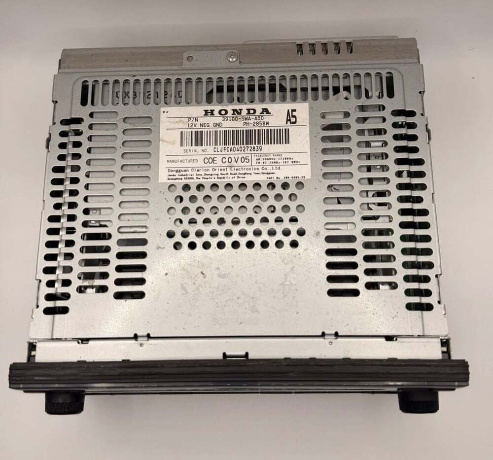Honda OEM AM FM Radio Receiver CD Player 39100-SWA-A50